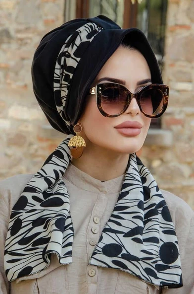 Siyah Bej Desen Fularlı Şapka Bone ürün görseli