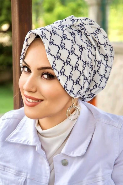 Lacivert Beyaz Hat Desenli Şapka Bone ürün görseli