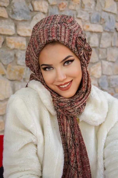 Kahve Desen Fiyonklu Tesettür Bere - Resim 4