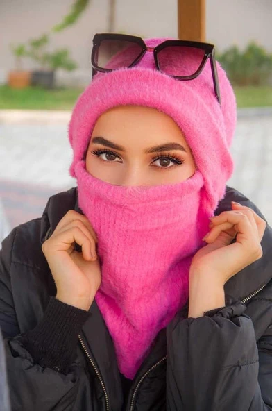 Pembe Maskeli Bere - Resim 6