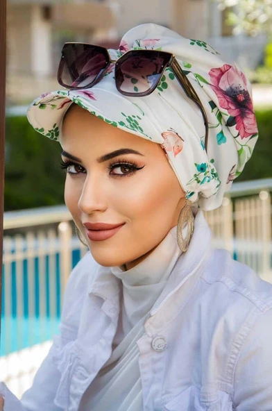 Beyaz Çiçek Desenli Şapka Bone - Resim 2