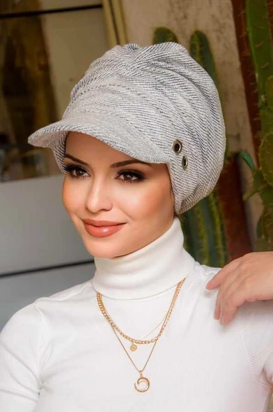 Kot Beyaz Metal Detaylı Tesettür Şapka Bone ürün görseli
