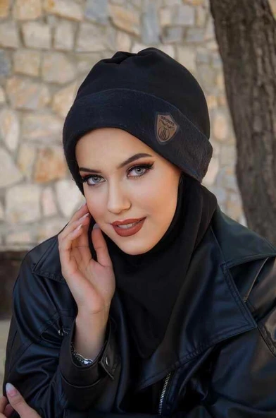 Siyah Armalı Maskeli Bere ürün görseli