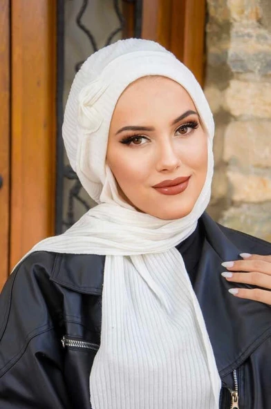 Beyaz Fitilli Fiyonklu Tesettür Bere - Resim 3