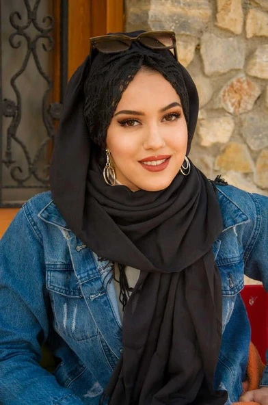 Siyah Dantelli Büzgülü Şal - Resim 3