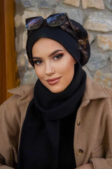 Siyah Bakır Garnili Tesettür Bere ürün görseli