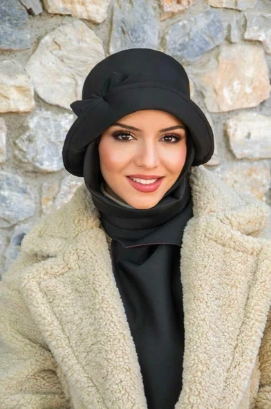 Siyah Aksesuarlı Atkılı Vintage Şapka - Resim 2