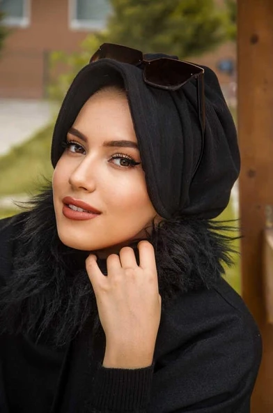 Siyah Kaşe Şapkalı Bone - 2