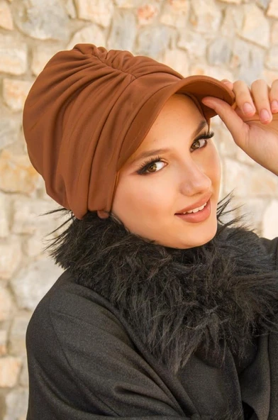 Karamel Kahve Bantlı Şapka Bone ürün görseli