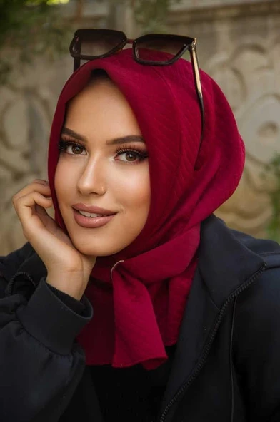 Bordo Kapitone Hazır Eşarp ürün görseli