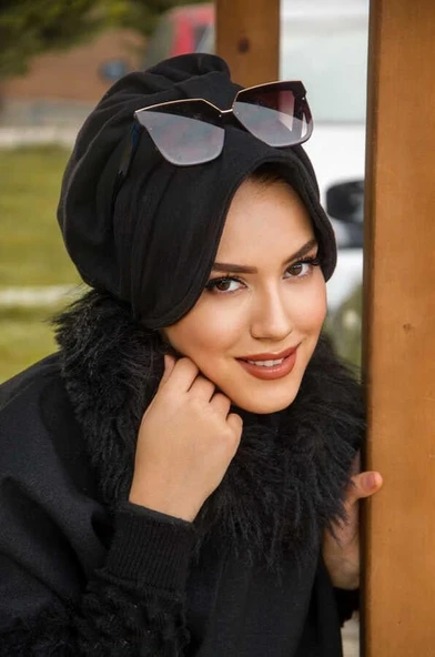 Siyah Kaşe Şapkalı Bone - 3