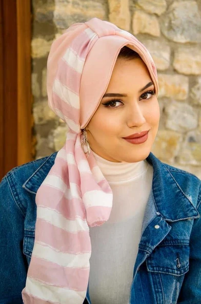 Pudra Beyaz Çizgili Şapka Bone ürün görseli