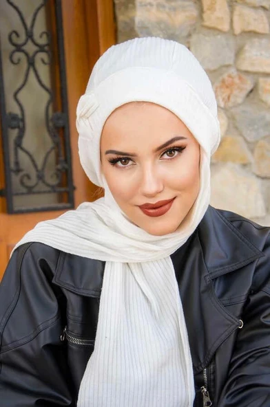 Beyaz Fitilli Fiyonklu Tesettür Bere - Resim 4