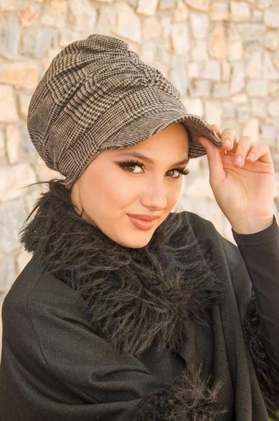 Bej Siyah Ekose Tesettür Şapka ürün görseli