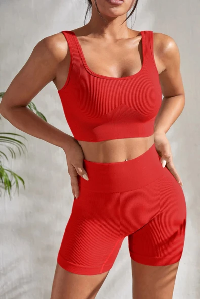 Kadın Kırmızı Kalın Askılı Yüksek Bel Şortlu Gecelik Takımı ürün görseli