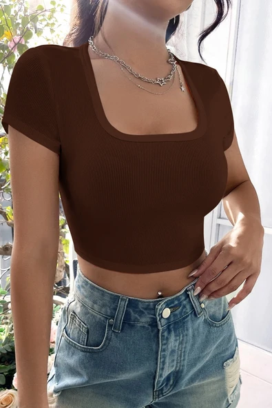Kadın Kahverengi Yarım Kol Düz Yaka Crop Top Bluz - Resim 4