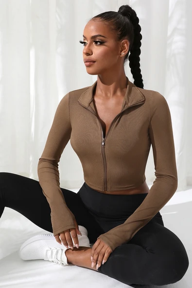 Kadın Kahverengi Uzun Kol Fermuarlı Parmak Geçme Detaylı Dik Yaka Crop Top Bluz ürün görseli