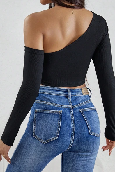 Kadın Siyah Tek Omuz Detaylı Uzun Kol Crop Top Bluz - Resim 2