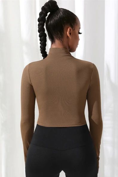 Kadın Kahverengi Uzun Kol Fermuarlı Parmak Geçme Detaylı Dik Yaka Crop Top Bluz - Resim 5