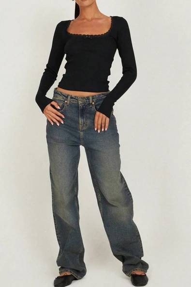 Kadın Siyah Kare Yaka Dantelli Uzun Kollu Crop Top Bluz - Resim 4