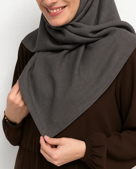 Denim Kare Eşarp– Kaymaz, Rahat ve Şık Kullanım - Resim 2