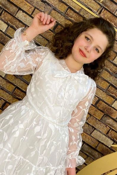 Kız Çocuk Kolları ve Yakası Şeffaf Tüllü ve Yaprak Detaylı Beyaz Elbise - Resim 4