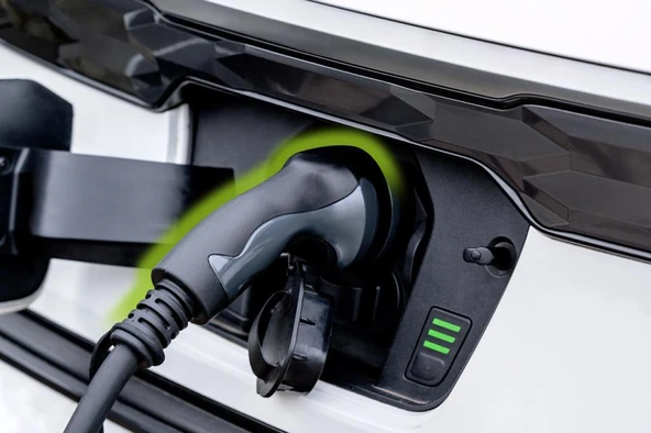 Brennenstuhl E-Mobility Serisi Duvar Tipi ve İstasyon Uyumlu Elektrikli 3 Fazlı IP55 Lisanslı 5 Metre Kablolu 22 KW Araç Şarj Kablosu (Alman Menşeli) - 7