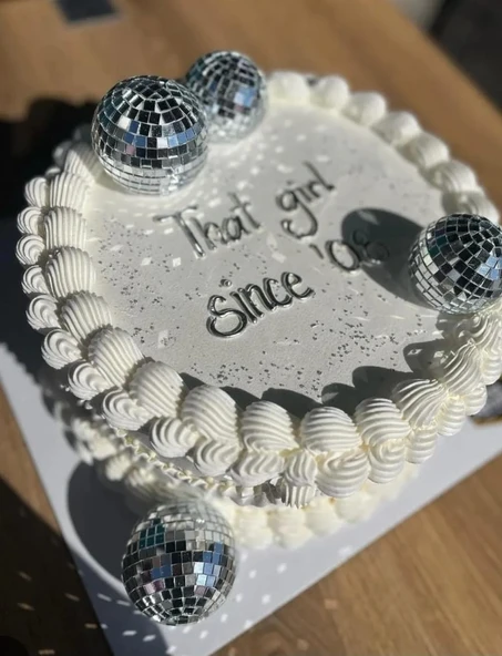 2 Adet 2 Cm, 2 Adet 3 Cm Disko Topu Pasta Süsü ürün görseli