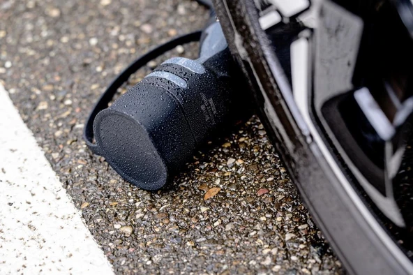 Brennenstuhl E-Mobility Serisi Duvar Tipi ve İstasyon Uyumlu Elektrikli 3 Fazlı IP55 Lisanslı 7 Metre Kablolu 11 KW Araç Şarj Kablosu (Alman Menşeli) - 5