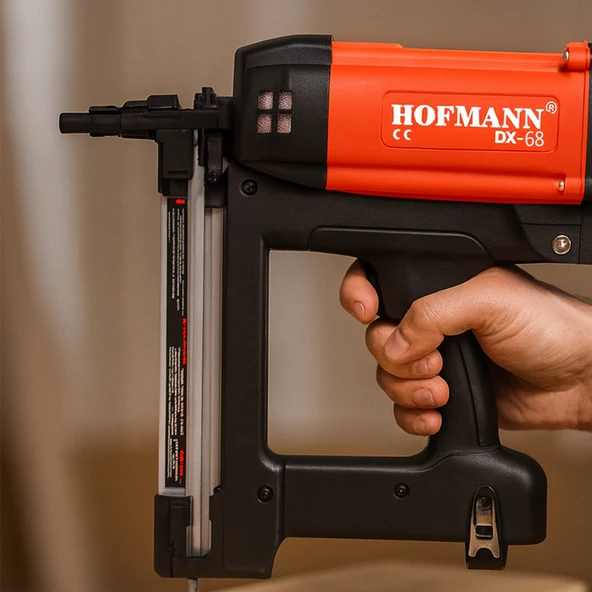 Gazlı DK68 Hafif Başlı Çivi Çakma Tabancası Şarjlı Bataryalı Pnömatik Çivi Çakma Döşeme Makinesi - Resim 3