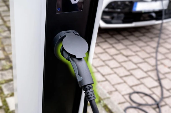 Brennenstuhl E-Mobility Serisi Duvar Tipi ve İstasyon Uyumlu Elektrikli 3 Fazlı IP55 Lisanslı 7 Metre Kablolu 11 KW Araç Şarj Kablosu (Alman Menşeli) - 7