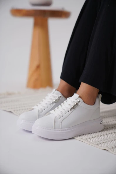 Nova Kadın Gümüş Detaylı Beyaz Sneaker - 1