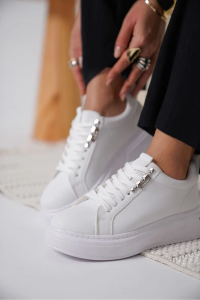 Nova Kadın Gümüş Detaylı Beyaz Sneaker - 2