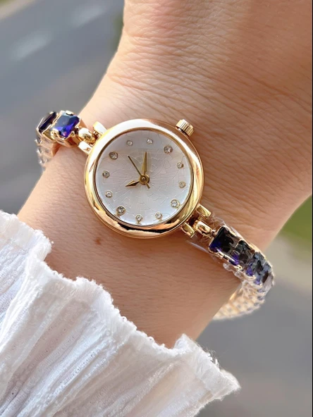 Coliseum Çelik Ve Taşlı Kordon Vintage Seri Küçük Kasa Özel Tasarım Kadın Kol Saati SP.8933.M3 ürün görseli