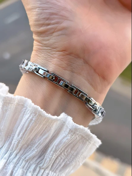 Coliseum Çelik Ve Taşlı Kordon Vintage Seri Küçük Kasa Özel Tasarım Kadın Kol Saati SP.8933.M9 - Resim 3