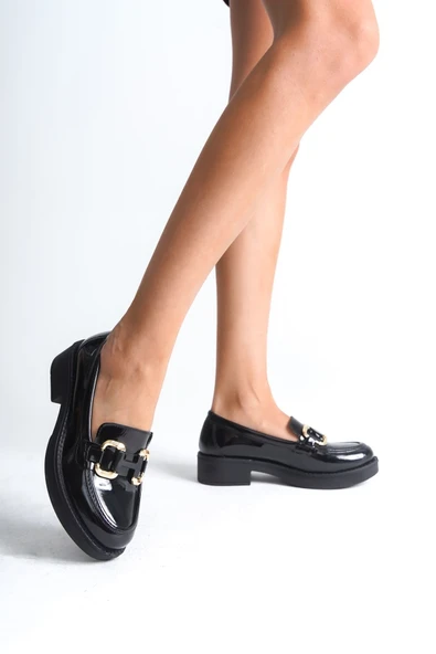 Caro Rugan Siyah Gold Tokalı Kadın Loafer - 6