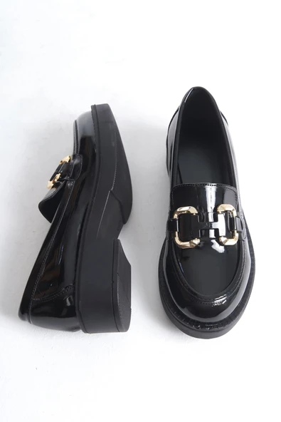 Caro Rugan Siyah Gold Tokalı Kadın Loafer - 3