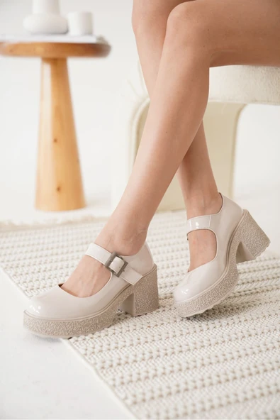 Helen Kadın Bej Rugan Günlük Ayakkabı ürün görseli