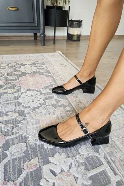 OPS 10 502 Topukla Kadın Kalın Topuklu Bilekden Tokalı Ayakkabı - Resim 5