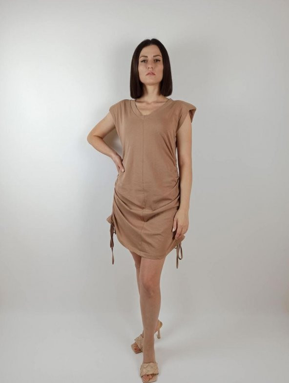 GO ON OUTFIT Kadın Kahverengi Vatkalı Yandan Ayarlanabilir  Büzgü V-Yaka Elbise GOON82