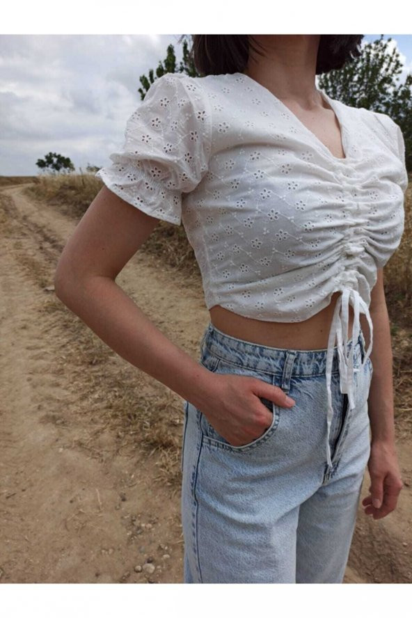 GO ON OUTFIT Kadın Beyaz Brode Kumaş Astarlı Karpuz Kol Detaylı V-Yaka Crop Büstiyer GOON104 - 2