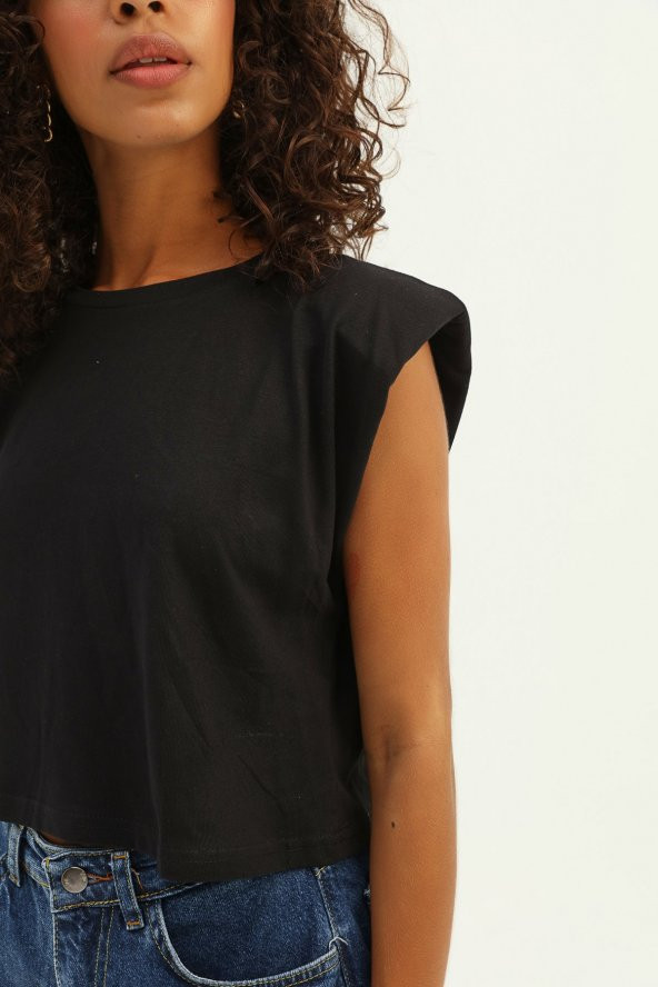 GO ON OUTFIT Kadın Vatkalı Crop T-Shirt Siyah GOON110 - 3