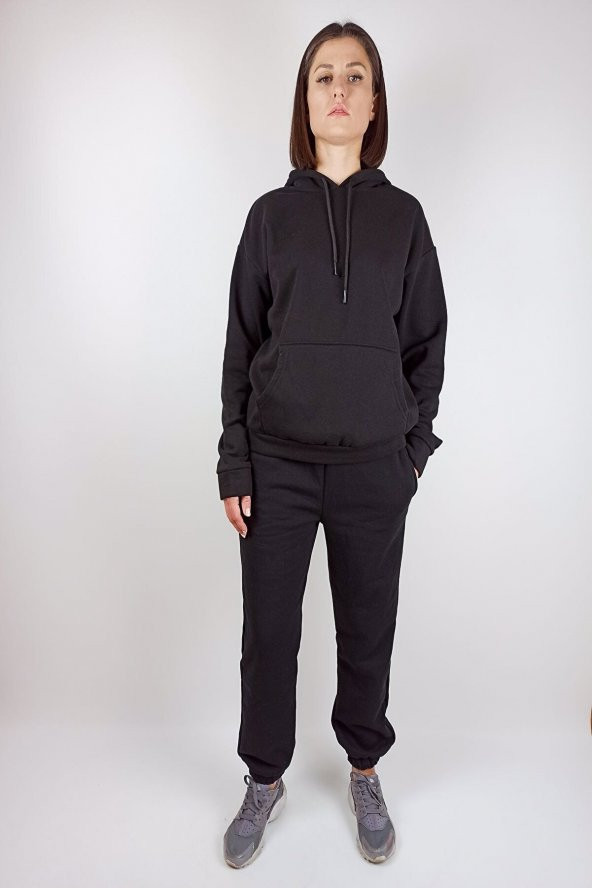 GO ON OUTFIT Kadın Kanguru Cepli Kapşonlu Siyah Sweatshirt