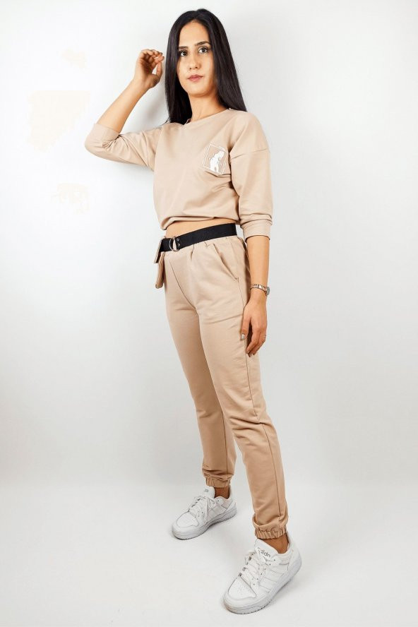 GO ON OUTFIT Kadın Pudra Rengi Bel Çantalı Paçası Lastikli Eşofman Takımı