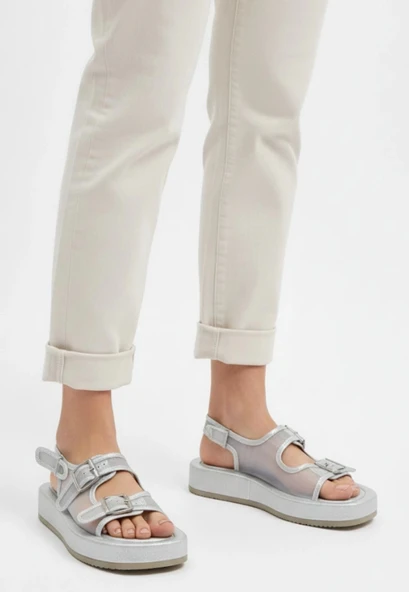 BİÇOMİ Sinna Gümüş Cilt Tül Detaylı Sandalet ürün görseli