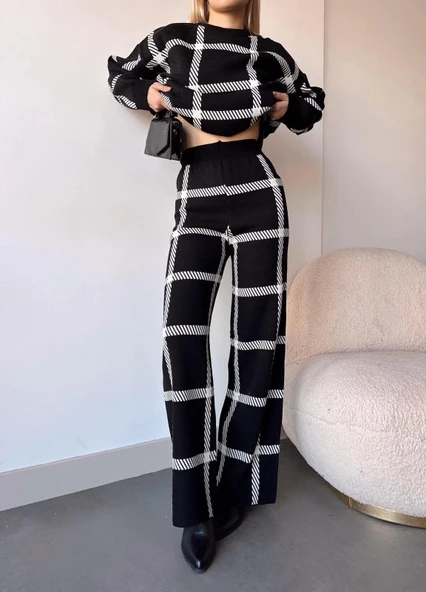 Ekoseli triko takım siyahbeyaz ürün görseli