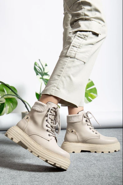 ET-ZNN-Krem Cilt Bağcıklı Yüksek Taban Kadın Bot - Resim 3
