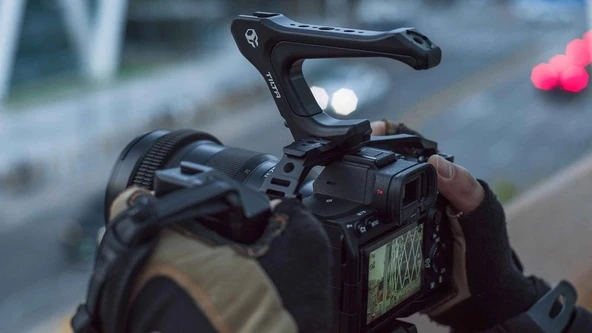 Tilta TA-T17-FCC-G Sony A7 / A7 II / A7 III / A7S / A7S II / A7R / A7R II / A7R III / A7R IV / A9 İçin Kamera Kafesi - Resim 5