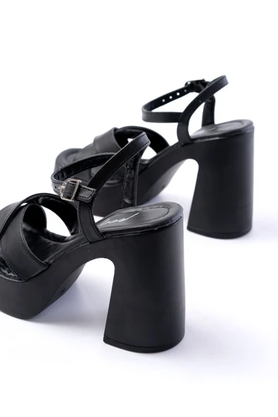 P-105 Siyah Çapraz Kalın Topuklu Kadın Sandalet - Resim 5
