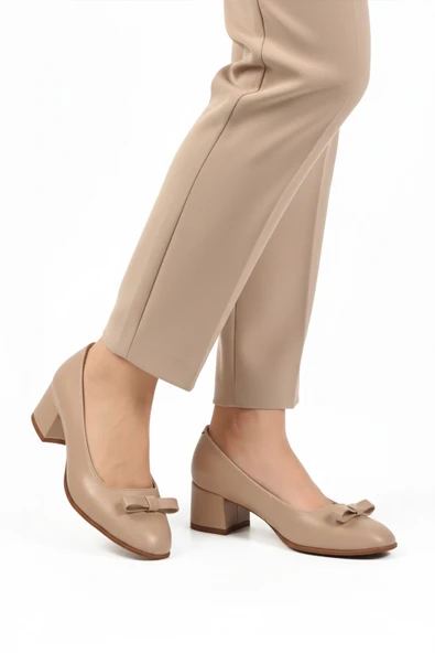 Aspor Bej Fiyonklu Kadın Topuklu Ayakkabı ürün görseli